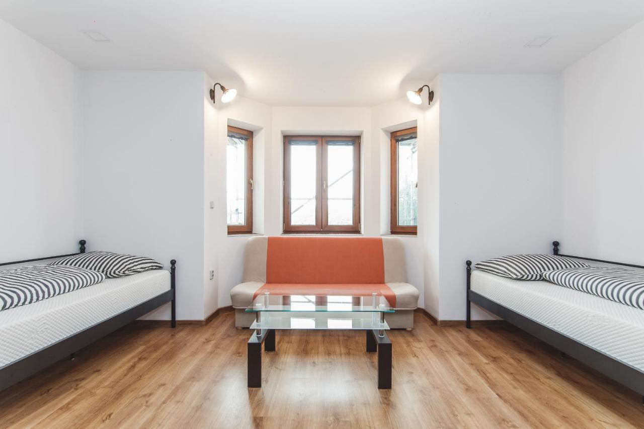 Villa U Areny オストラヴァ エクステリア 写真